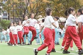 [德甲]多次争议判罚 多特0-2法兰克福吞3连败